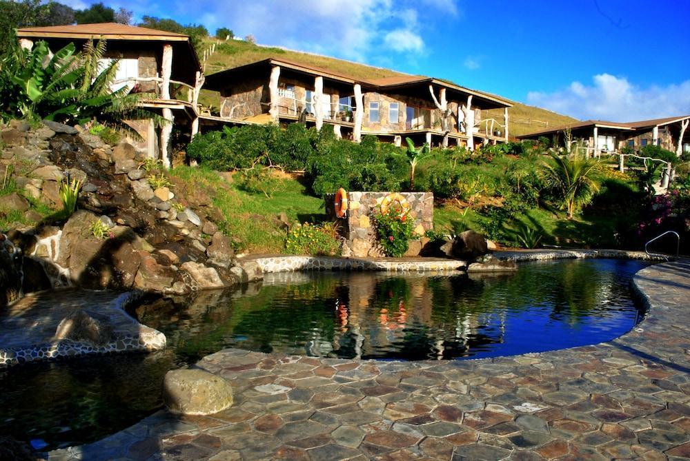 Hotel Hare Uta Hanga Roa Exterior photo