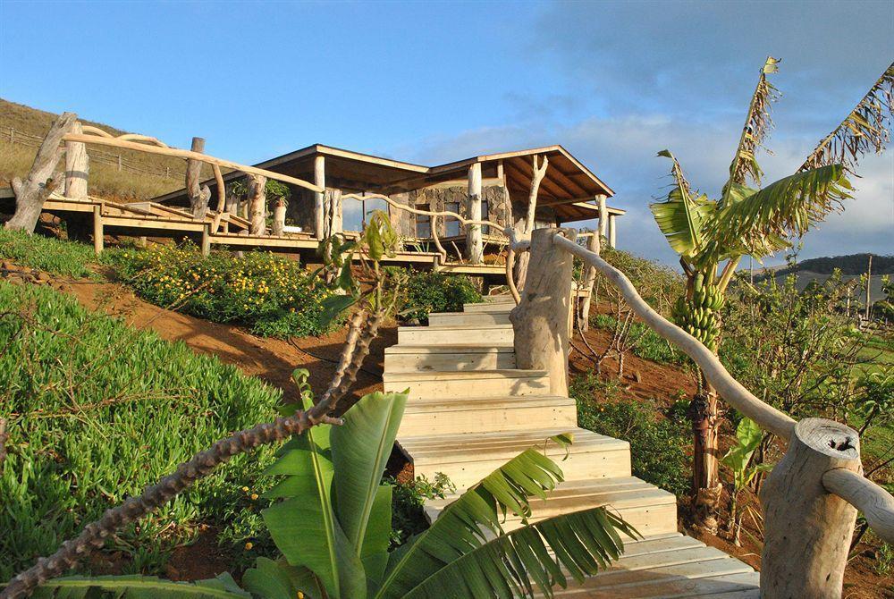Hotel Hare Uta Hanga Roa Exterior photo