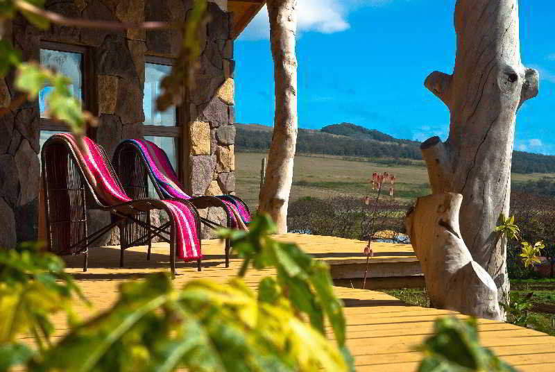Hotel Hare Uta Hanga Roa Exterior photo